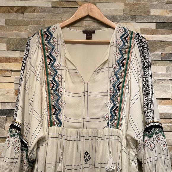 Vineet Bahl XL Embroidered Boho Tunic | Artisan Stitching Peasant Blouse India - Picture 5 of 7